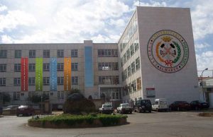 La UCLM analiza cómo influye la inteligencia artificial en el consumo de los jóvenes