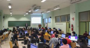 La UMA ofrece datos móviles y presta ordenadores a su estudiantado