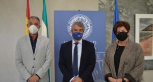 Los veterinarios piden a la UAL que ponga en marcha posgrados en dicha especialidad