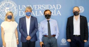 UAL y ALSA impulsarán la movilidad del futuro y reforzarán la oferta de transporte universitario