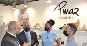 Murcia trabaja en el primer plan sectorial del calzado