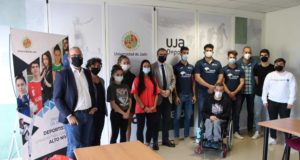 La UJA ‘beca’ a once deportistas universitarios de alto nivel
