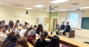 Estudiantes de la UJA se forman para hacer voluntariado en el Centro Penitenciario de Jaén