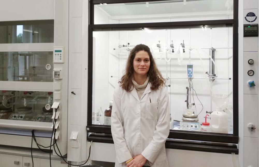 Alba Hernández García prepara ligandos para terapia fotodinámica. 