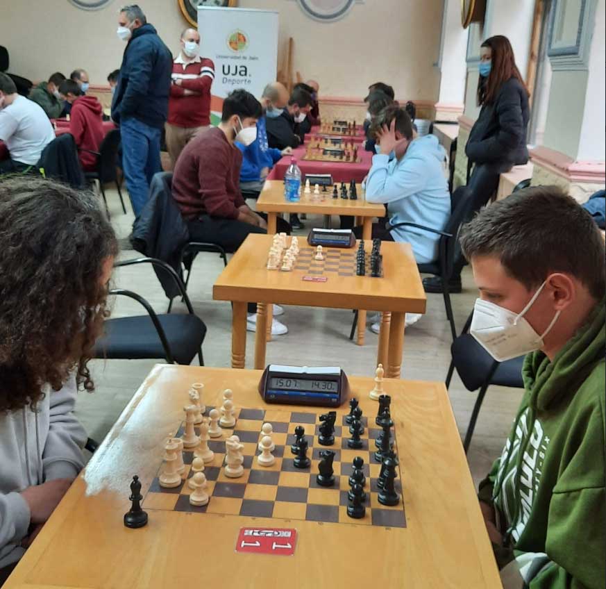 Sonia Gil: El ajedrez es un deporte ideal para niños hiperactivos - La  Opinión de Murcia