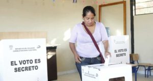Expertos de 16 países analizan en la UMA la comunicación en campañas electorales