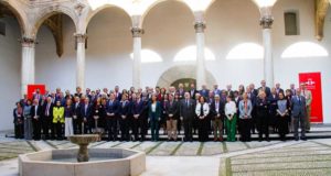 El Plan de Digitalización y los proyectos culturales y académicos centran el encuentro del Cervantes en Granada