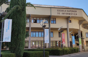 La Escuela Superior de Informática de Ciudad Real programa un nuevo ciclo de conferencias para acercar al estudiantado los retos actuales de la profesión