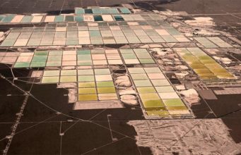Una nueva tecnología permitiría a Chile refinar el litio que se extrae de sus yacimientos para fabricar baterías y generar valor añadido de sus materias primas