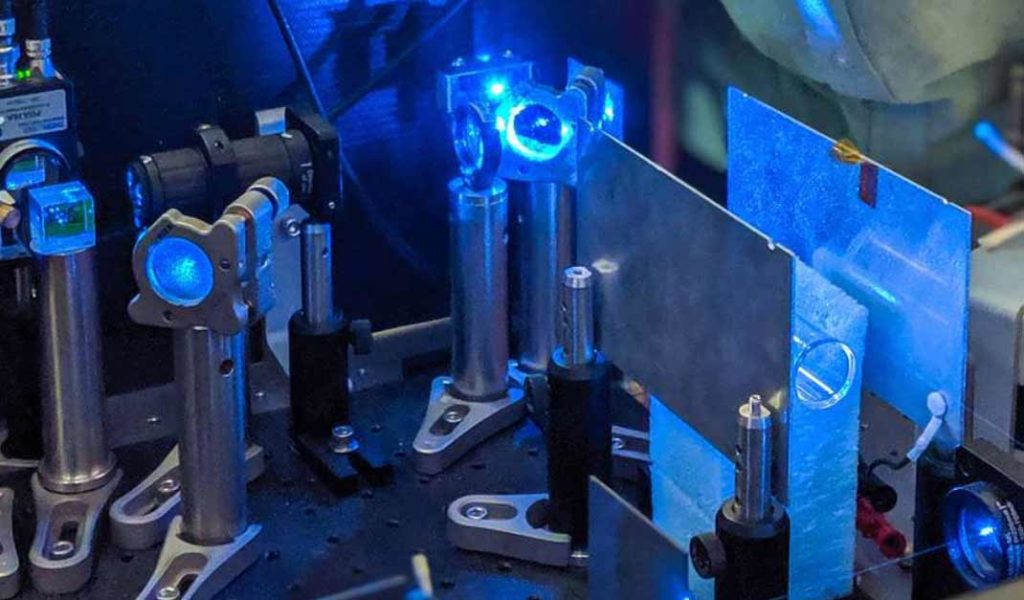 Este motor cuántico está creado a escalas microscópicas, donde rigen las leyes de la física cuántica.