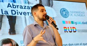 La UAL culmina su campaña ‘Abrazando la diversidad’ con Iván Garrido