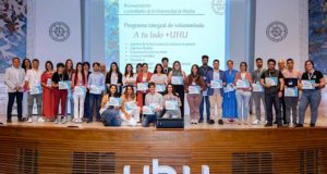 Premio para el compromiso social de 300 estudiantes de la UHU
