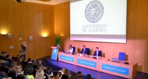 La UAL muestra su oferta de títulos a orientadores de centros de Secundaria