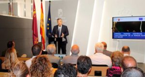 Expertos tratan de determinar a qué se debe la ‘mancha blanca’ en el Mar Menor