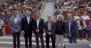 López-Alegría, en la UAL: “Lo siguiente es que viajar al espacio tenga un coste más bajo”