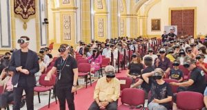 La UCAM bate el Guinness de participantes en una clase de realidad virtual en el mismo espacio