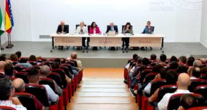 Rectora UHU: «Medicina fijará al personal médico en nuestra provincia»