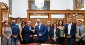 Adif pone a disposición de la UGR una nave y terrenos para la investigación científica