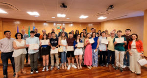 Premio para los jóvenes que han brillado en las olimpiadas científicas de la UJA