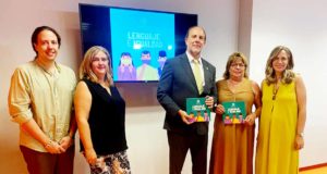 La UJA pone el foco en el lenguaje para promocionar la igualdad y edita una guía específica