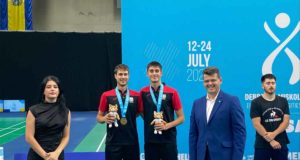 Dos estudiantes de la UMH, subcampeones de bádminton en los juegos universitarios europeos de Hungría