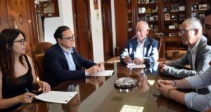 La UAL, al rescate de golondrinas y vencejos en Roquetas de Mar