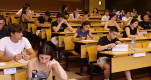 Notas de corte 2025 de la Miguel Hernández: Medicina exige más de un trece
