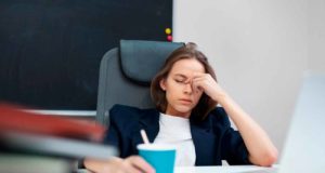 Tres de cada cuatro directivos y autónomos en España no desconectan del trabajo durante sus vacaciones