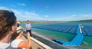 Premio para un investigador de la UJA por un estudio sobre sistemas fotovoltaicos flotantes