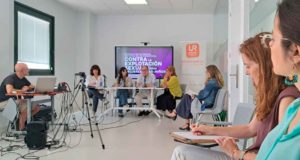 La radio de la UJA aborda la explotación sexual en un programa especial