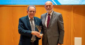 La industria química premia a Avelino Corma (UPV) por sus aportaciones al sector