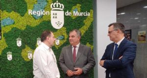 La Ley de Ciencia de Murcia acepta la petición de los investigadores y reducirá su carga burocrática