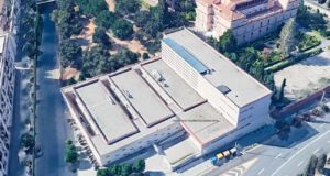 La UGR instalará placas fotovoltaicas en cubiertas de los campus de Granada