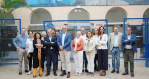El director de la Agencia Espacial Española visita en Instituto de Astrofísica de Andalucía