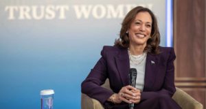 Lo peor de la inteligencia artificial irrumpe en la recta final de la campaña electoral de Estados Unidos