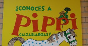 Pippi Calzaslargas, la simpática niña danesa que ahora se presenta en la UAL con una exposición