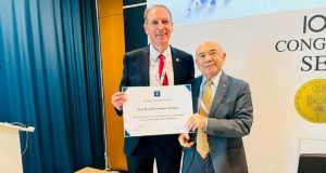 Un profesor de la UCLM, premiado por sus estudios sobre la genética oftalmológica y el glaucoma