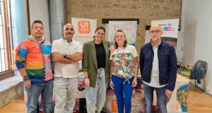 ‘Somos de Colores’, de UniRadio Jaén, realiza una emisión especial en los Premios Baeza Diversa 2024