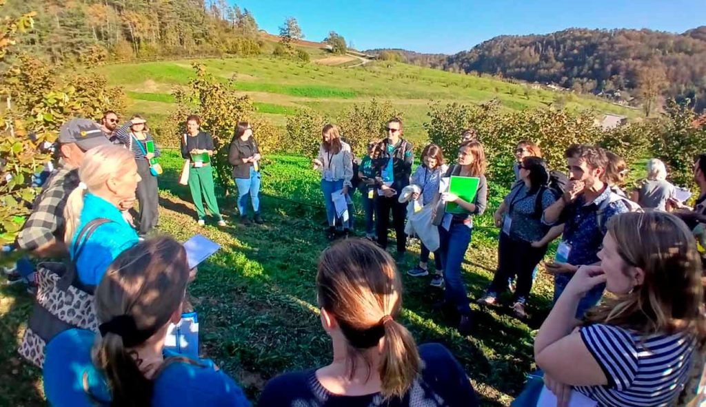 Los investigadores visitaron una finca demostrativa donde se ensayan los avances logrados en este proyecto internacional.