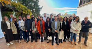 Las aniversidades andaluzas debaten y planifican su estrategia común de comunicación en la UGR