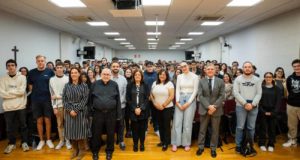 La presidenta de la UCAM da la bienvenida a los nuevos representantes estudiantiles