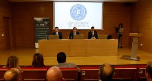 La UAL impulsa la confianza en la economía azul y analiza los desafíos de la acuicultura