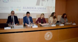 La comunidad gitana centra el debate en la Jornada sobre Delitos de Odio y Violencia de Género de la UAL