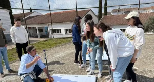 Estudiantes miden la Tierra con el método de Eratóstenes de hace 2.200 años