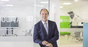 Rector de la UJA vuelve a reclamar a la Junta que cumpla con sus compromisos de financiación