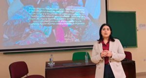 Khadija Amin, la voz de las mujeres afganas en España que pudo cumplir su sueño de estudiar