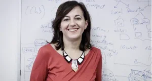 La UNIA concede su premio Concha Caballero a la ingeniera telemática de la UMA, Lidia Fuentes