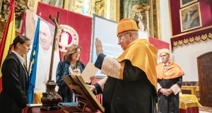 José Luis Bonet, investido Doctor Honoris Causa por la UCAM