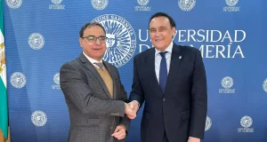 Junta y UAL acuerdan incrementar los indicadores de investigación y contribuir a la cohesión territorial