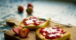 El colorante que da aroma y color a alimentos con sabor a fresa que va a prohibir Estados Unidos